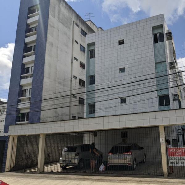 Aluga - se apartamento na cidade universitária