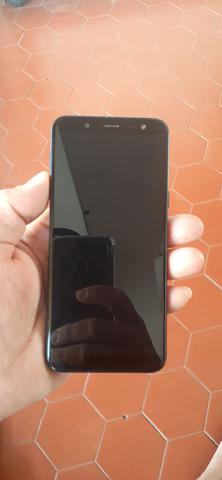 Vendo celular j6 semi novo