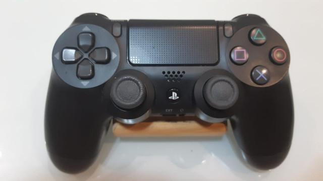 Controle ps4 playstation 4 preto seminovo ótimo estado