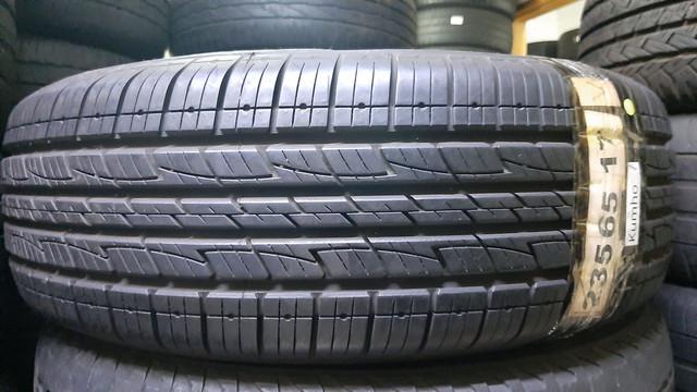 Pneu semi novo 235 65 aro 17 kumho