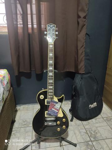 Guitarra strinberg les paul