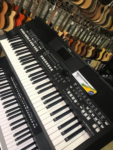 Teclado yamaha psr sx 600