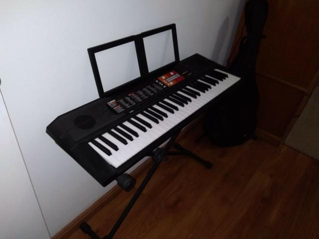 Teclado Yamaha psr f51