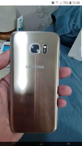 Samsung s7edge 32giga 4 de RAM uninco detalhe na tela mas n