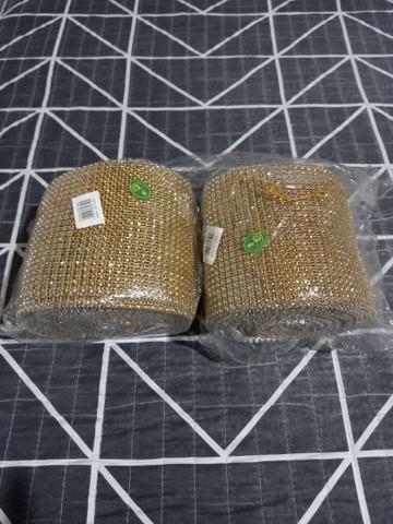 Strass dourado 2 peças grande por 50