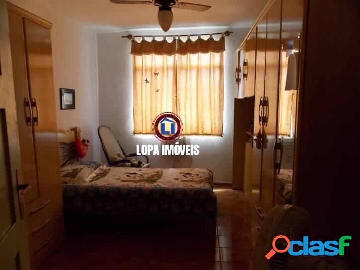 Casa duplex em vila