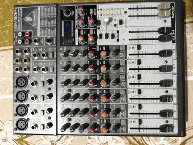 Mesa/Mixer BEHRINGER xenyx 1204 fx