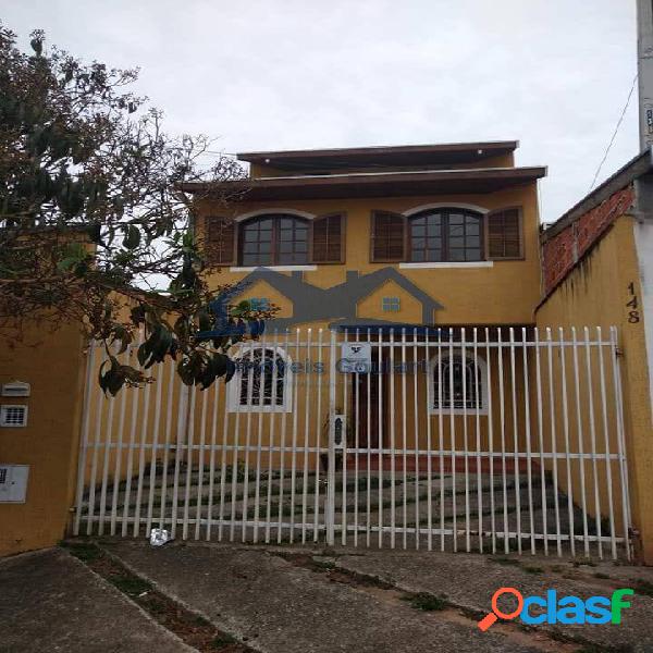 Casa assobradada em São José dos Campos