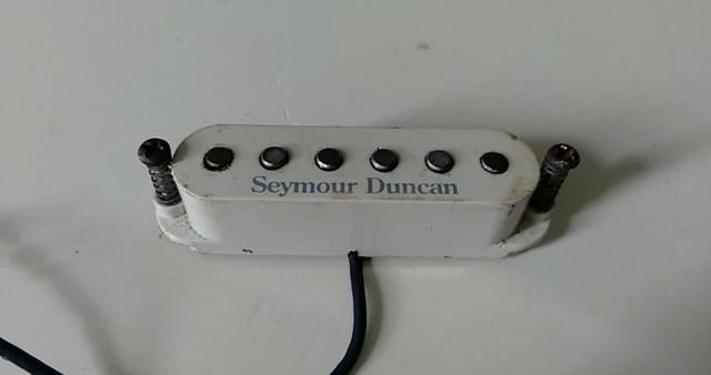 Captador seymour duncan braço.