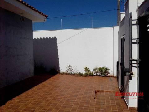 Casa 3 suítes completas em armários e ventiladores,