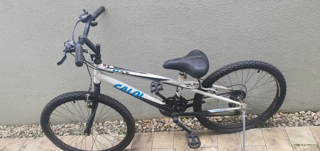 Bicicleta Caloi infantil aro 24