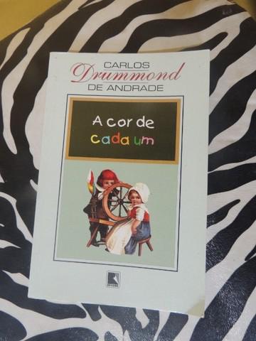 Livro A Cor de Cada Um- Carlos Drummond de Andrade