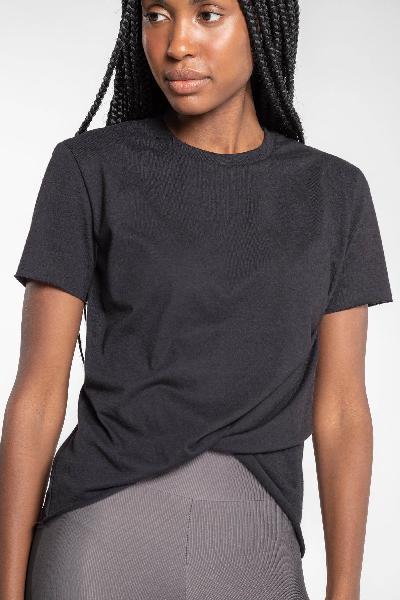 Blusa Twist Infinity Preto - Live! Loja Online