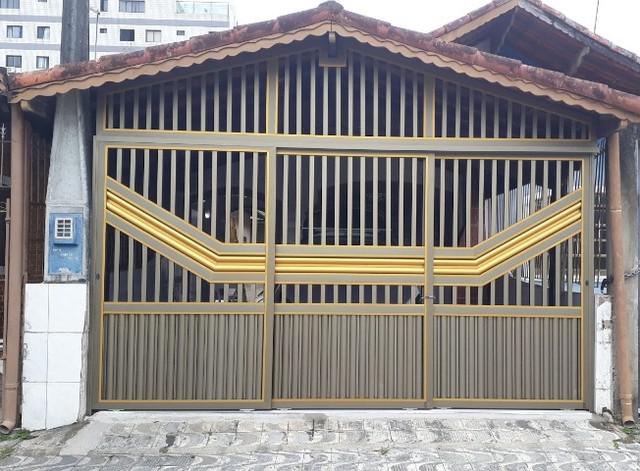 Alugo casa na praia grande a menos de 200mts da praia