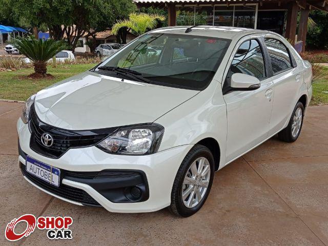 Toyota etios sedan x plus 1.5 16v