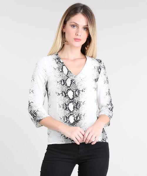 Blusa feminina estampada animal print decote v manga 3/4 off