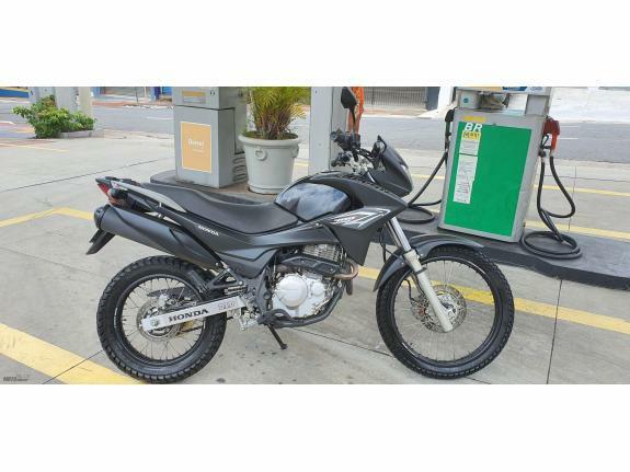 Honda - nx 400i falcon