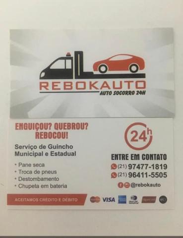 Serviço de reboque e chupeta em bateria.