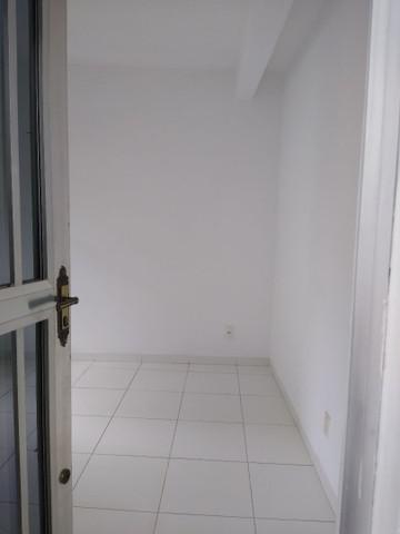 Apartamentos e casa na Praça Seca.