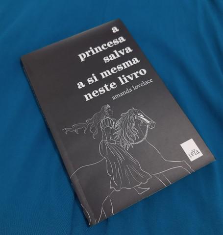 Livro a princesa salva a si mesma neste livro