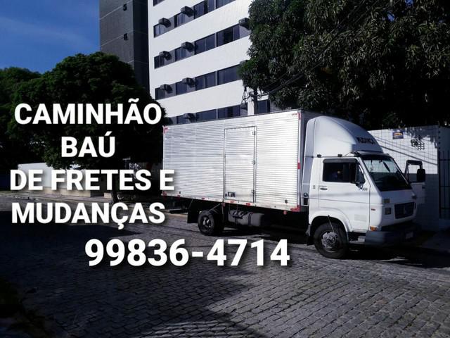 Caminhão baú de fretes & mudanças