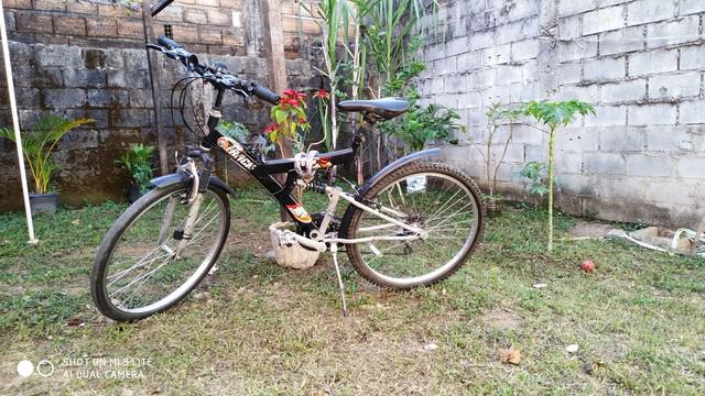 Bicicleta full suspensão