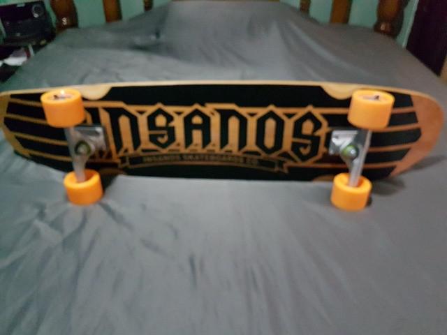 Vendo skate longboard novo