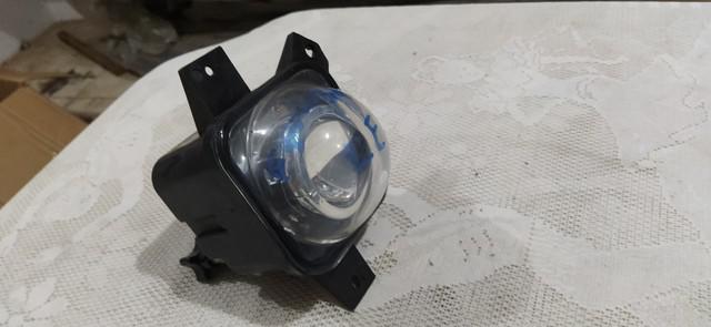 Farol auxiliar direito gol / parati / saveiro g3 1999 a