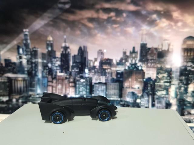 Hotwheels batman mobile raridade