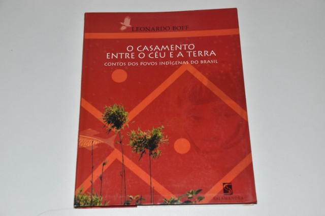 Livro O Casamento Entre O Céu E A Terra - Em Ótimo Estado