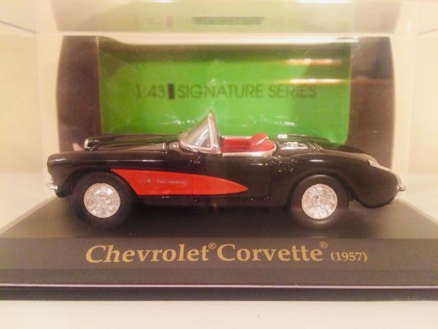 Miniatura Chevrolet Corvette - 1957 - Signature Series