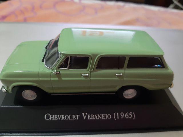 Miniatura chevrolet veraneio 1965