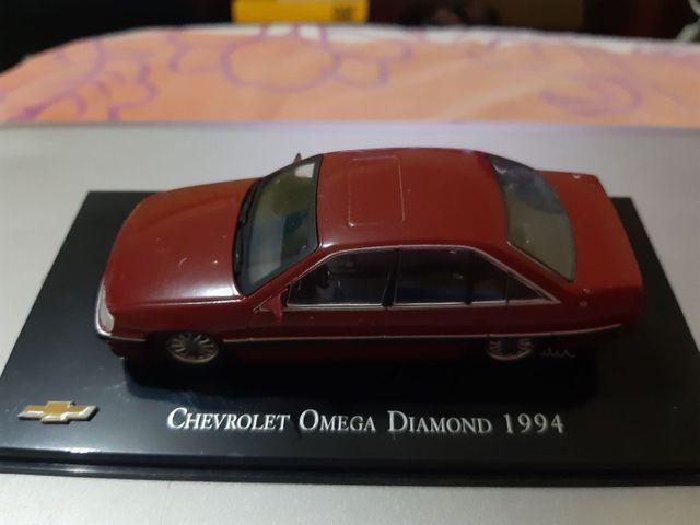 Miniatura chevrolet ômega diamond 1994