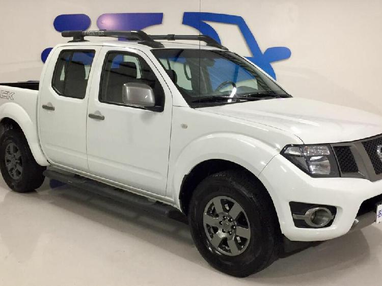 Nissan Frontier 2.5 SV Attack Branco 2016/2016 - Curitiba