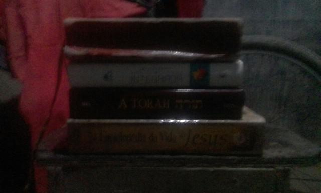 Livros e biblias