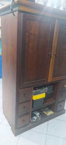 Móvel de madeira maciça (rack);(porta cd)