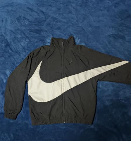 Corta Vento Nike Big Swoosh