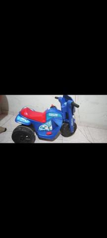 Moto elétrica infantil