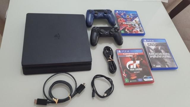 Ps4 slim 500 gb preto + 2 controles + 3 jogos