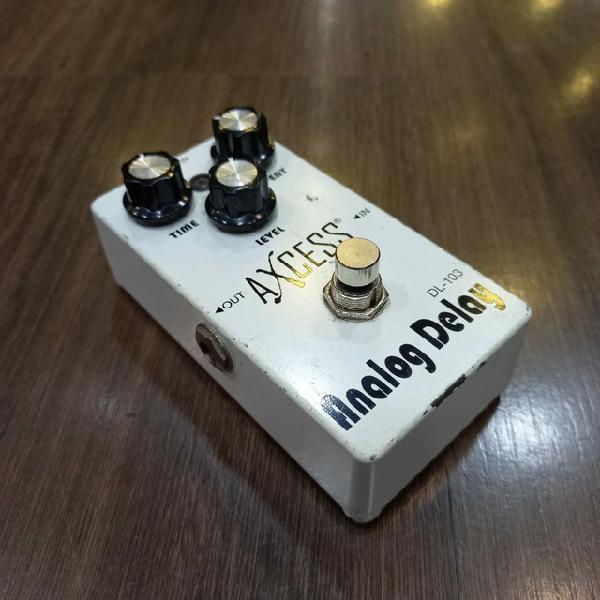 Pedal Giannini Axcess Analog Delay DL-103 Usado