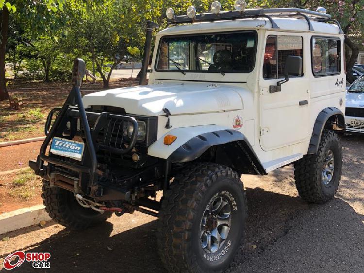 Toyota bandeirantes jipe