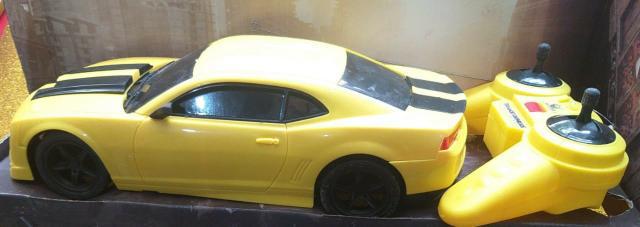 Carro de controle remoto bumblebee