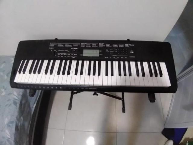 Teclado (Casio CTK-3500) + suporte + fonte