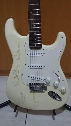 Guitarra fender squier branca