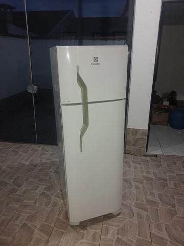 Geladeira Electrolux frostfree duplex