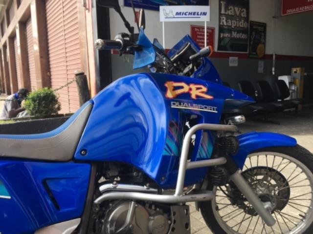 Moto suzuki dr 800 sport