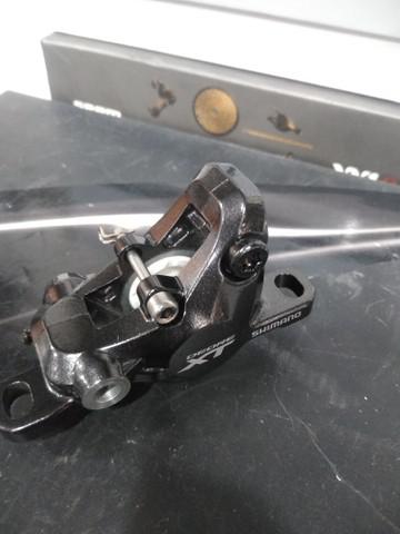 Pinça (caliper) de freio hidráulico shimano xt m8000 novo