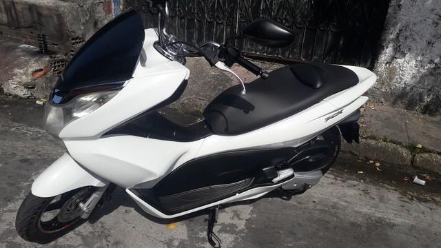 Moto pcx linda