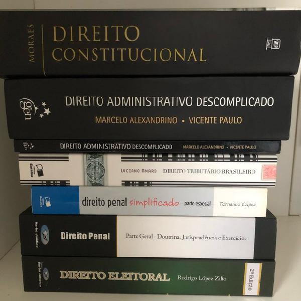 Livros de Direito (6 livros)