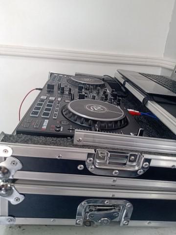 Kit para DJ controladora + case tudo novo zerado.